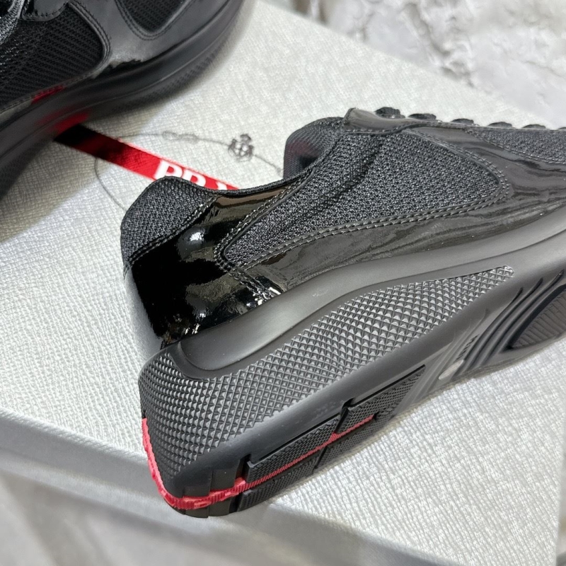 Pra*a sneakers